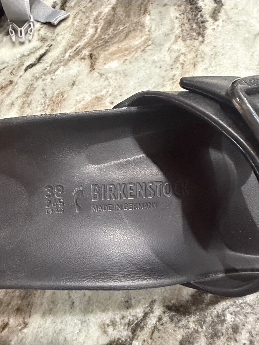 Birkenstock Black Single-Strap EVA Slide Sandals with Buckle - Picture 4 of 5